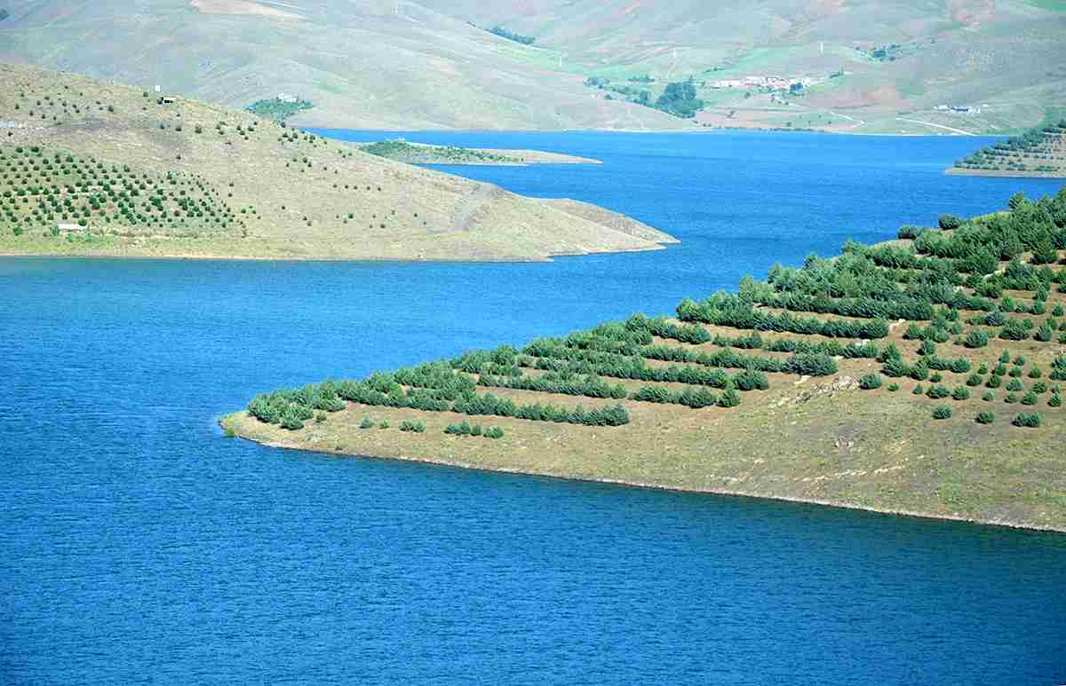 جاهای دیدنی سنندج؛ دریاچه سد قشلاق