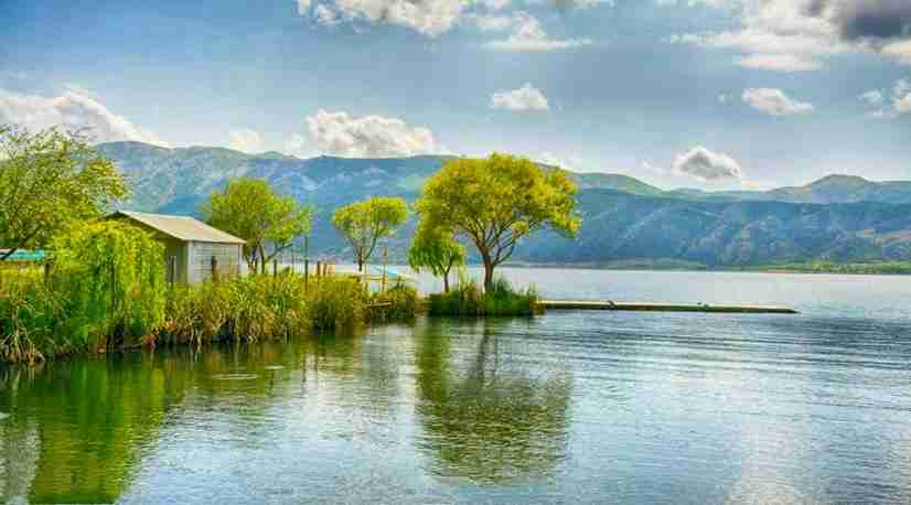 دریاچه زریوار مریوان؛ الماسی فیروزه‌ای‌رنگ در کردستان!