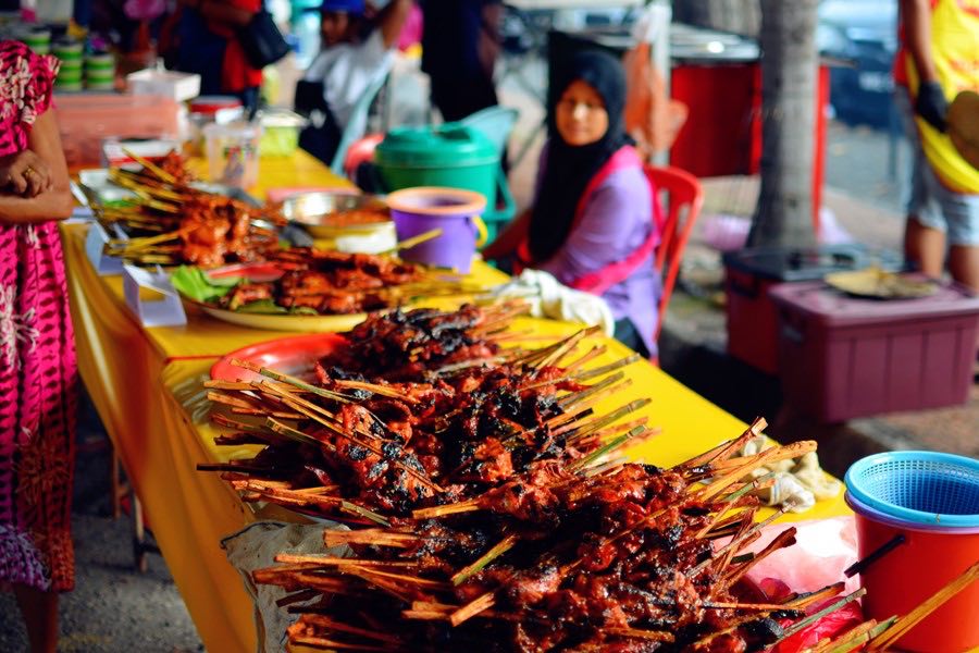 راهنمای سفر به مالزی در ماه رمضان | قوانین + لیست مراسم ها